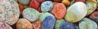 FEES - Colorful pebbles